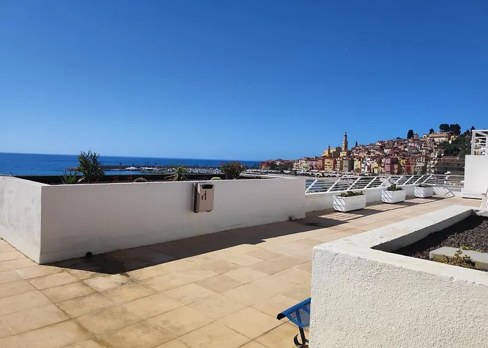 Roca Sea Apartment *